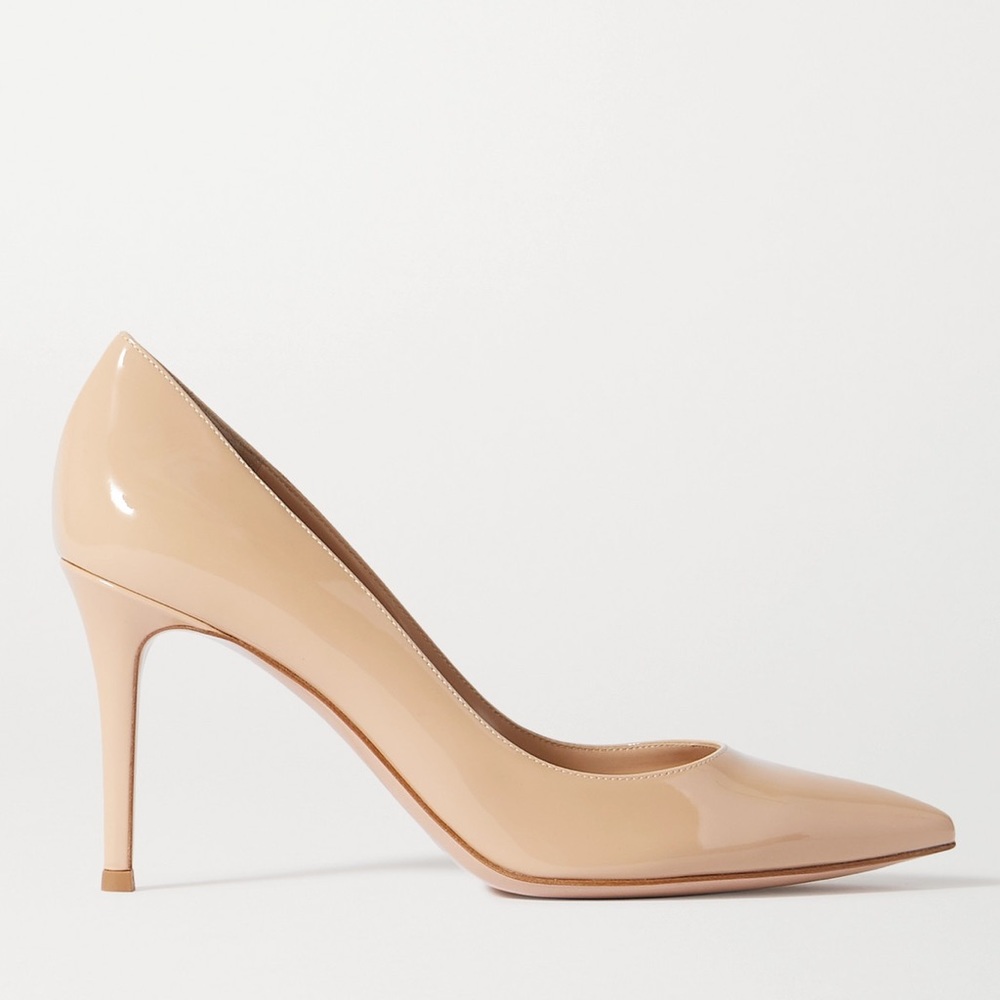 GIANVITO ROSSI 85 37 patent leather nude pumps 3.25’ see description & photos